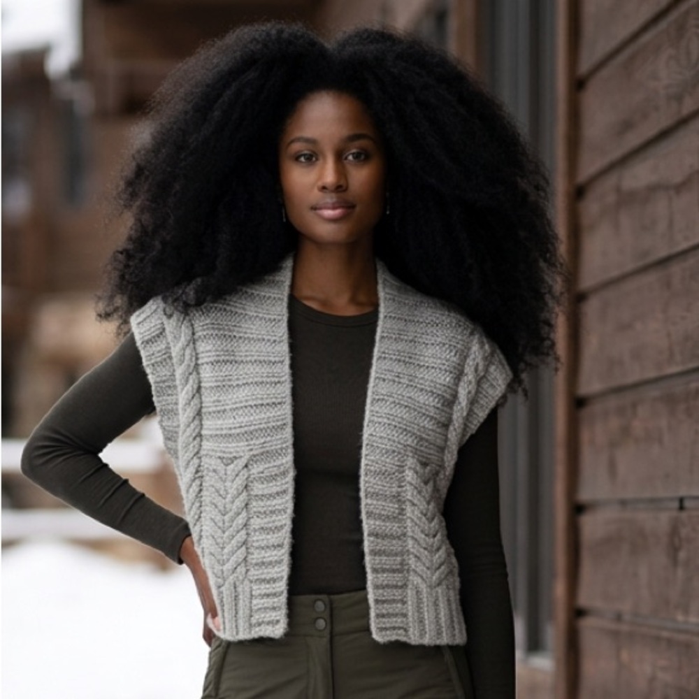 Banana republic med chunky knit sweater vest